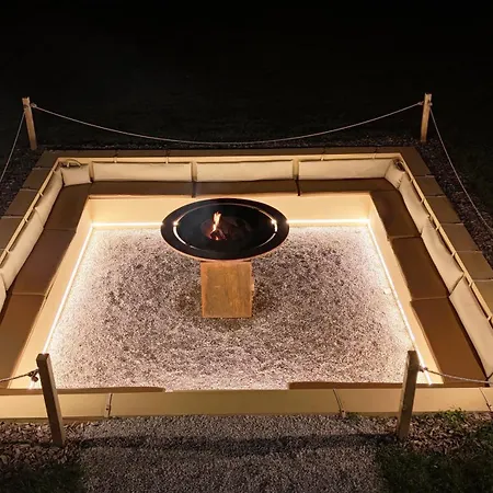 Du Soleil Dans La Ruelle - Les Hirondelles * Yvré-lʼÉvêque