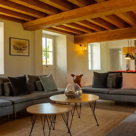 Du Soleil Dans La Ruelle - Les Hirondelles * Yvré-lʼÉvêque