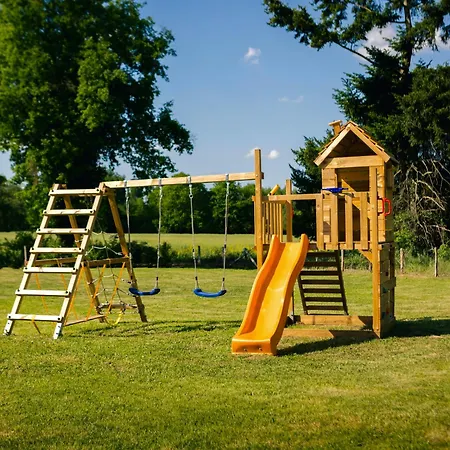 Du Soleil Dans La Ruelle - Les Hirondelles 别墅 *