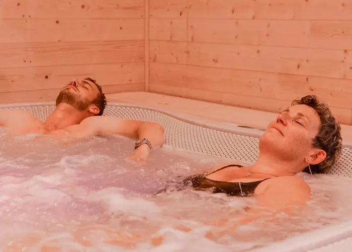 Villa Du Soleil Dans La Ruelle - Les Hirondelles *