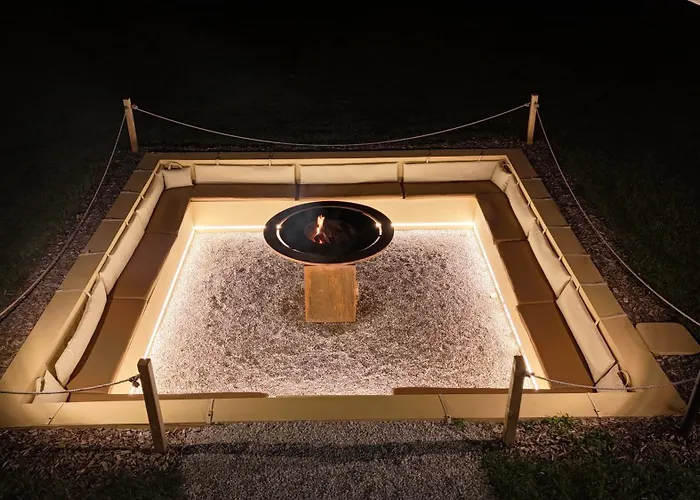 Du Soleil Dans La Ruelle - Les Hirondelles * Yvré-lʼÉvêque